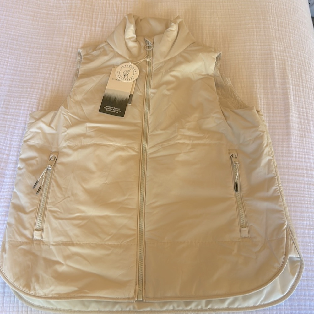 Women’s Vuori Insulated Vest- Bone size XS